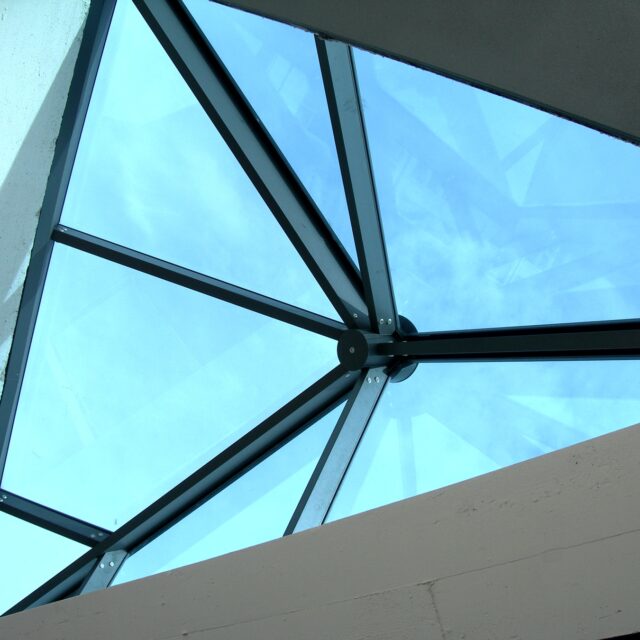 Triangular pyramid