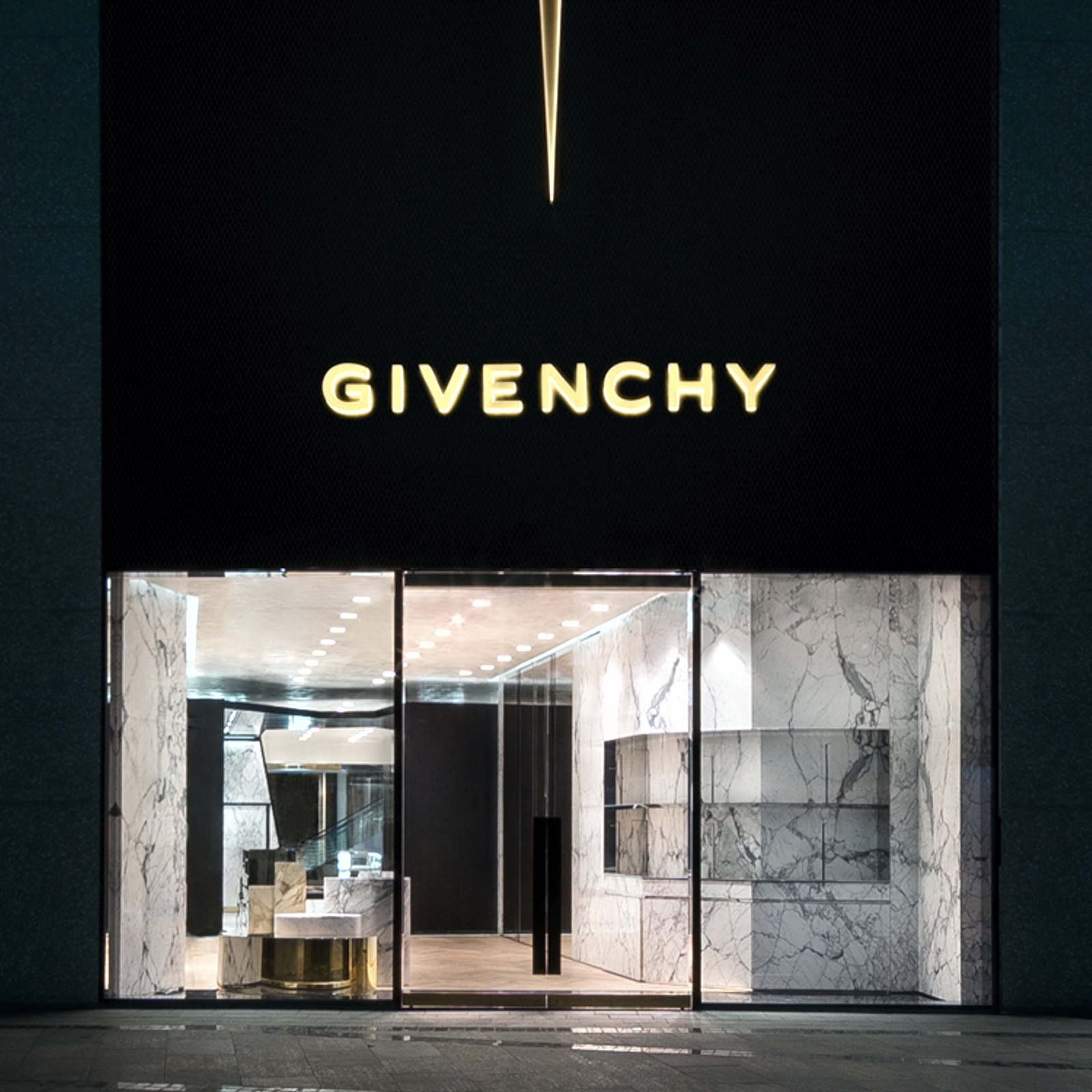 Givenchy flagship store - Bakuv