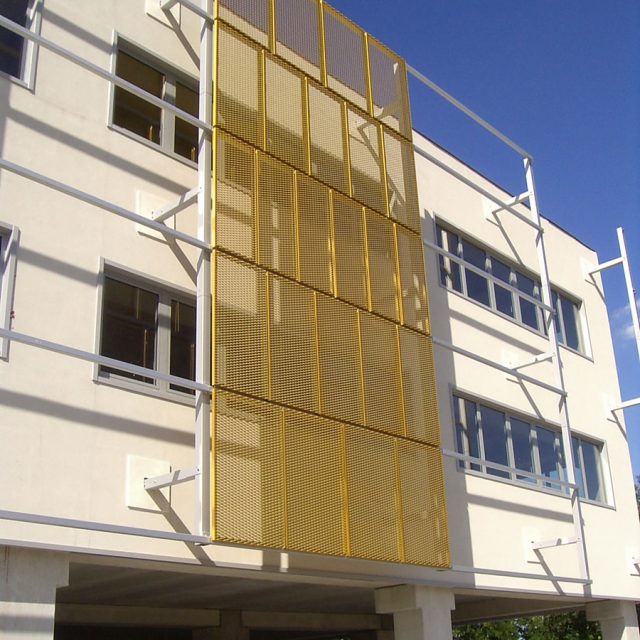 Goldenpada cladding