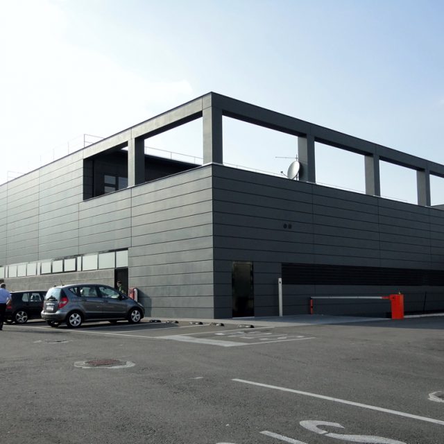 vetrine, facciata strutturale, serramenti alluminio, frangisole, porte scorrevoli, porte automatiche