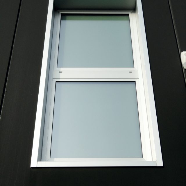 AWS 70.HI su edificio commerciale