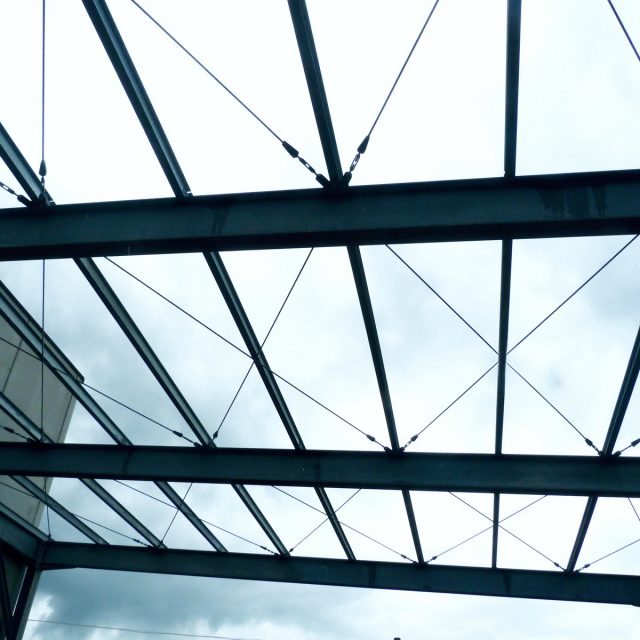 Cantilever roofs