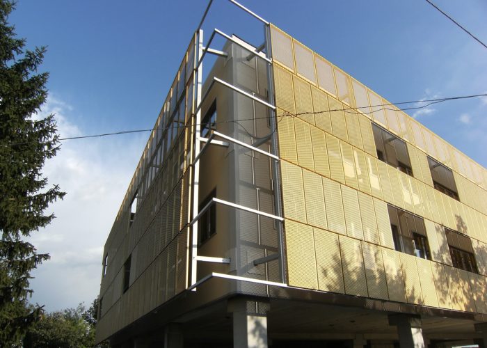 Goldenpada cladding