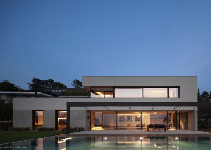 Villa_B2_Cover